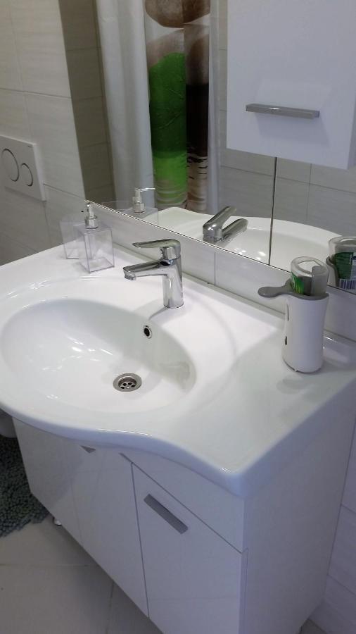 Guesthouse Iva Χβαρ Εξωτερικό φωτογραφία
