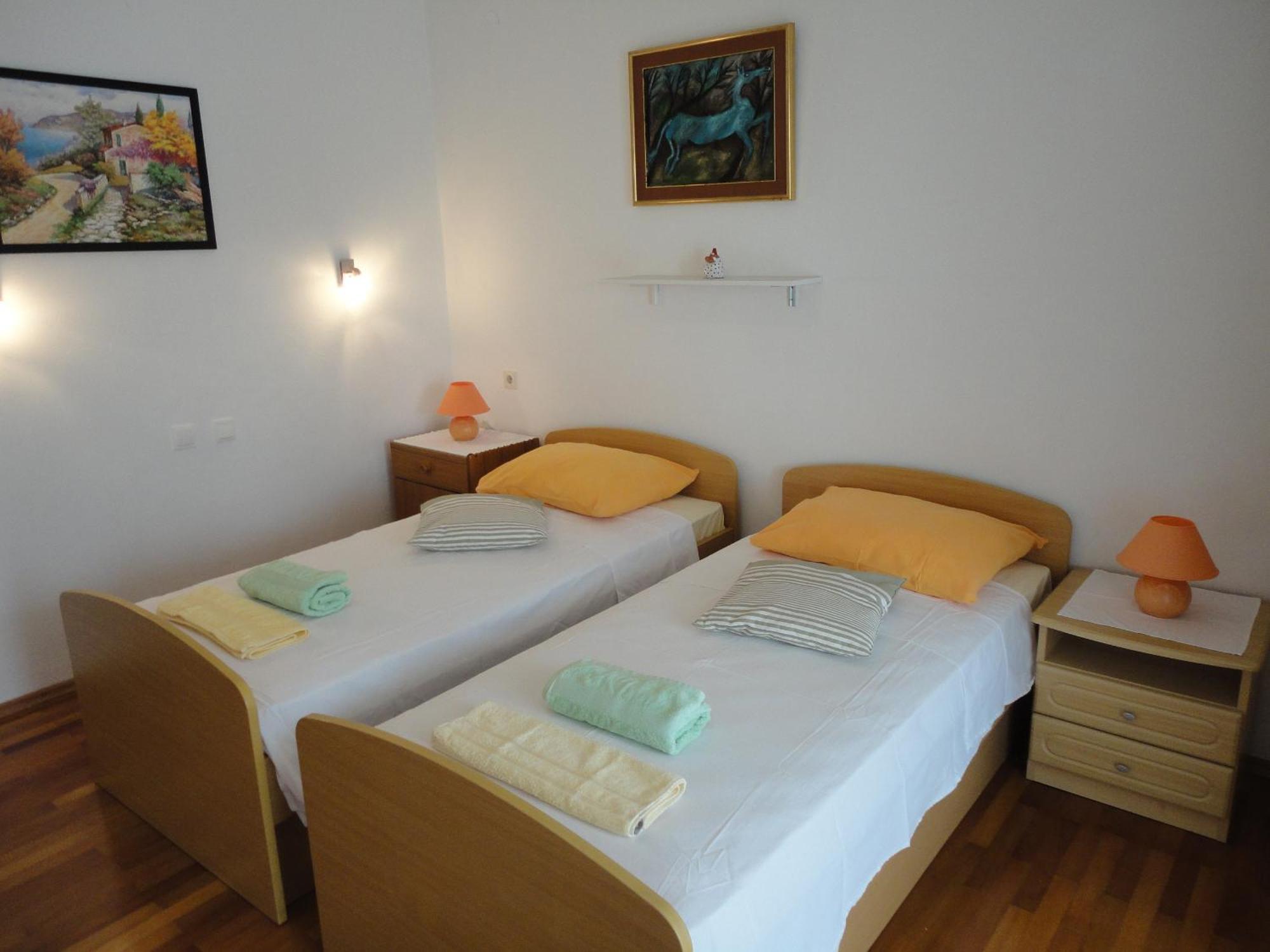 Guesthouse Iva Χβαρ Εξωτερικό φωτογραφία