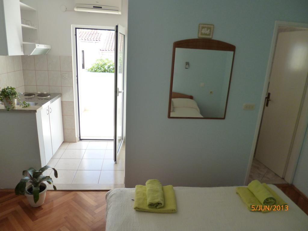 Guesthouse Iva Χβαρ Δωμάτιο φωτογραφία