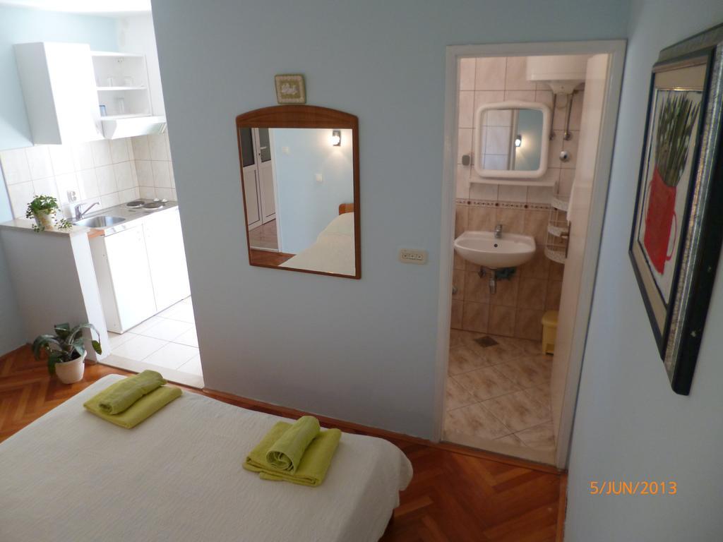 Guesthouse Iva Χβαρ Δωμάτιο φωτογραφία